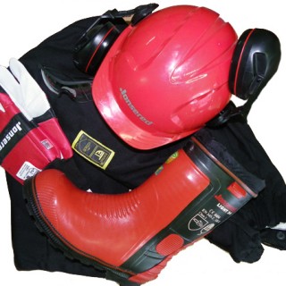 EQUIPOS DE PROTECCION Y ROPA DE TRABAJO